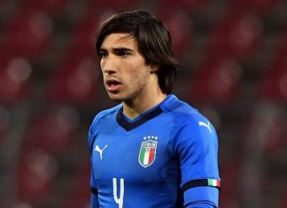 Chi 50 triệu, Juventus muốn có tiền vệ trẻ Italia