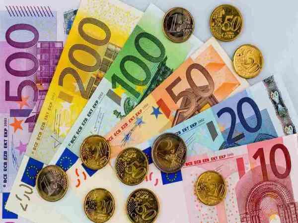 Đổi tiền EURO ở đâu? Đổi tiền EURO ở đâu?
