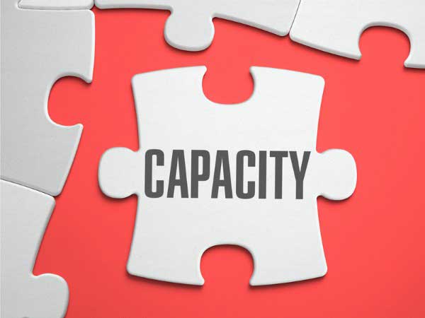 Capacity là lượng sản phẩm hoặc dịch vụ mà một đơn vị sản xuất có thể tạo ra