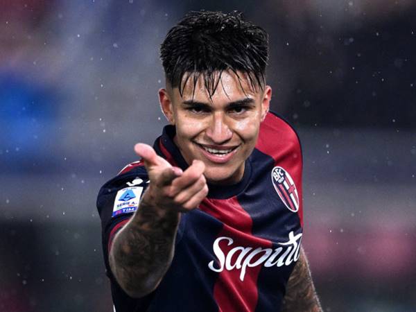 Chuyển nhượng MU: MU quyết chiêu mộ Santiago Castro