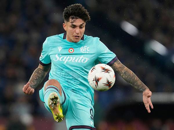 Vai trò của Santiago Castro đối với MU trong tương lai